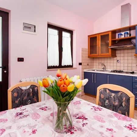 Modrusan Appartement *